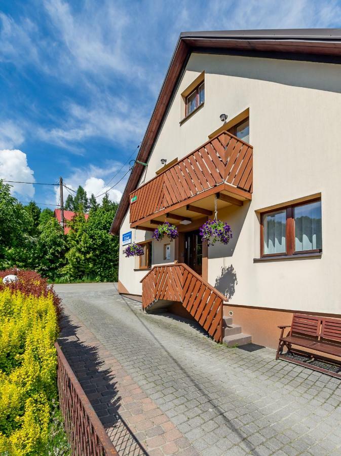 Apartament I Pokoje Goscinne U Lusi 维斯拉 外观 照片