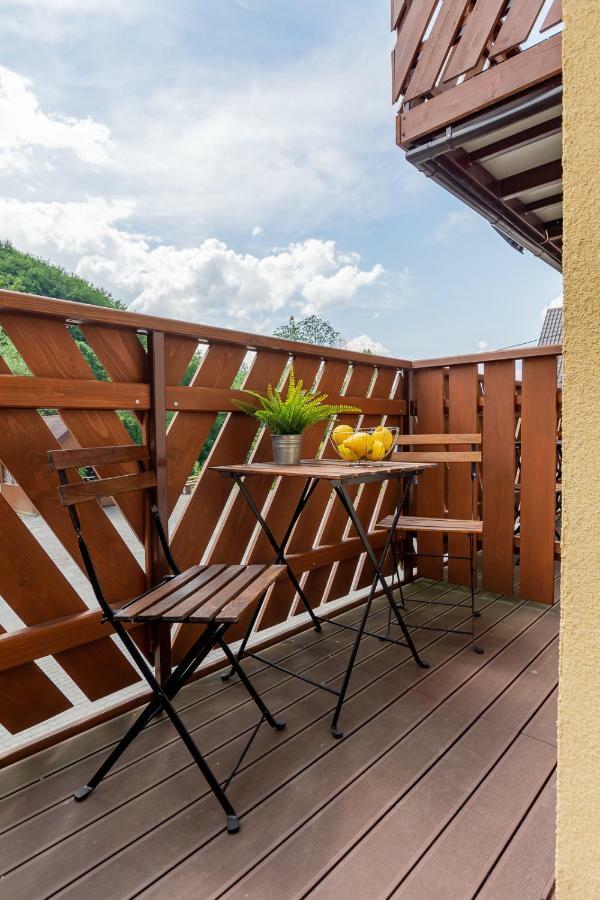 Apartament I Pokoje Goscinne U Lusi 维斯拉 外观 照片