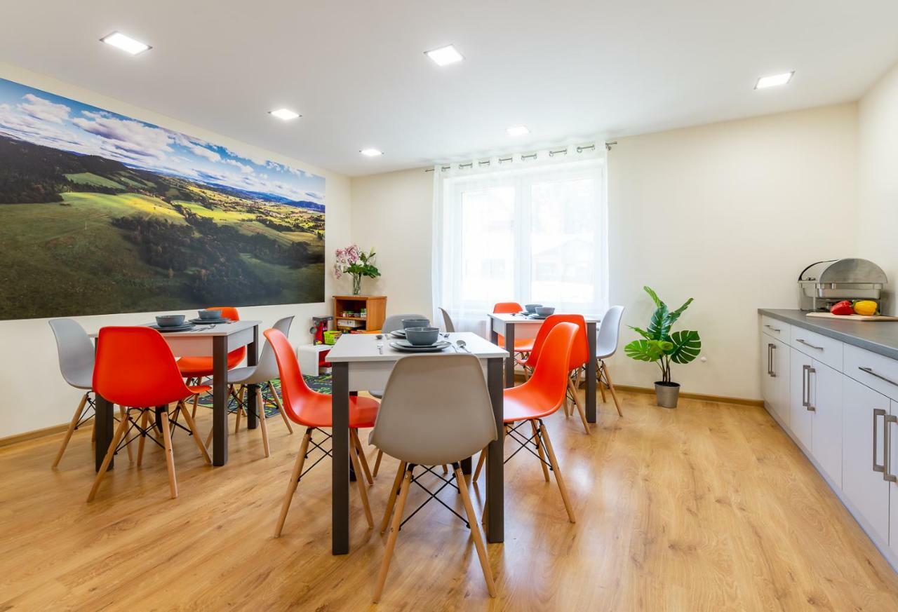 Apartament I Pokoje Goscinne U Lusi 维斯拉 外观 照片