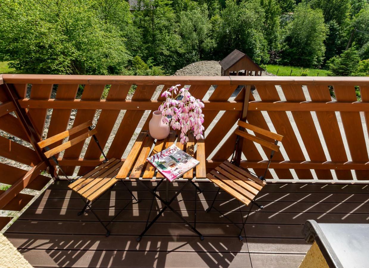 Apartament I Pokoje Goscinne U Lusi 维斯拉 外观 照片
